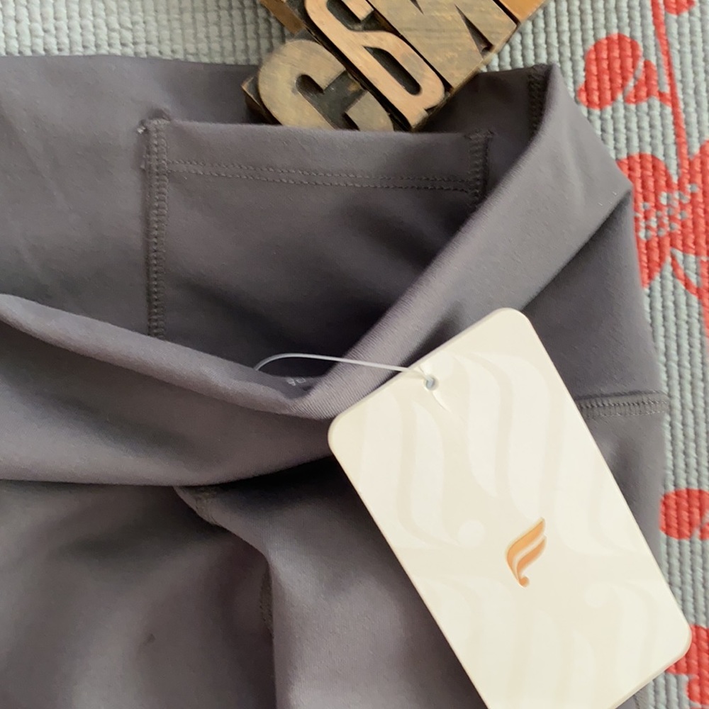 šFABLETICS High-Waisted Solid Powerhold Legging - Picture 6 of 8